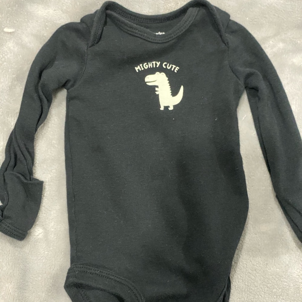 4 pack original dinosaur bodysuits - Picture 2 of 5